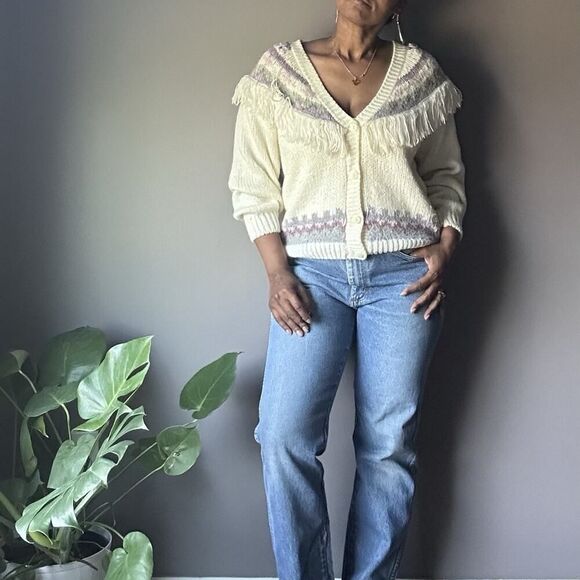 Vintage Ashley S. Fringe Cardigan Sweater Embroidered Floral Women’s Medium - Picture 10 of 12